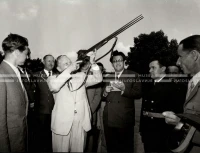 1954_028_077