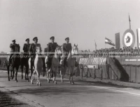 1949_004_086