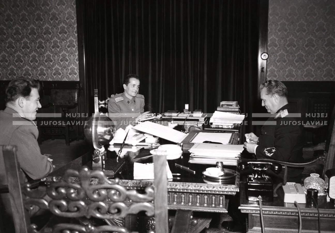 1950-51_008_055