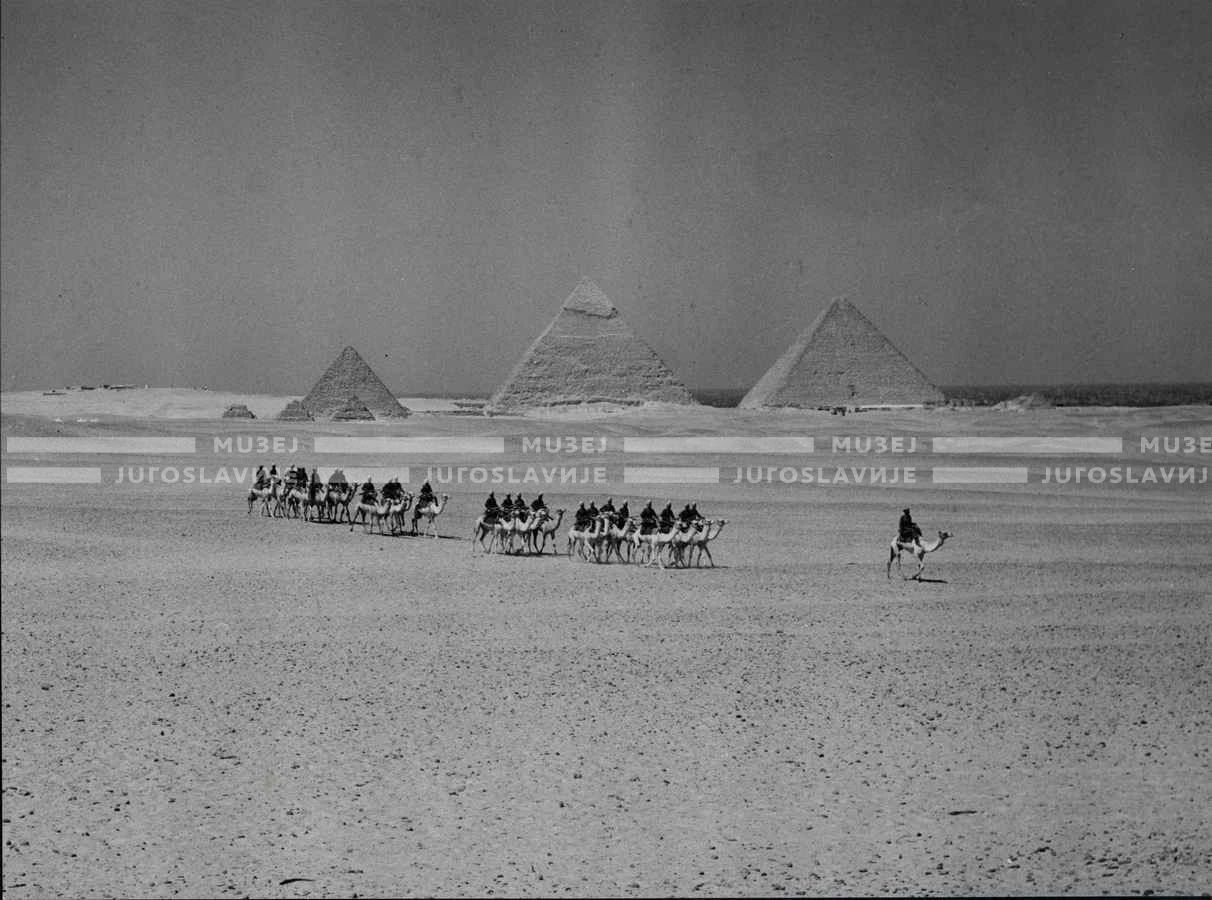 1961_165_037
