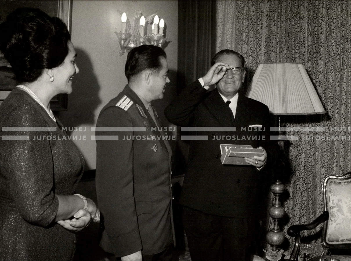 1964_252_020