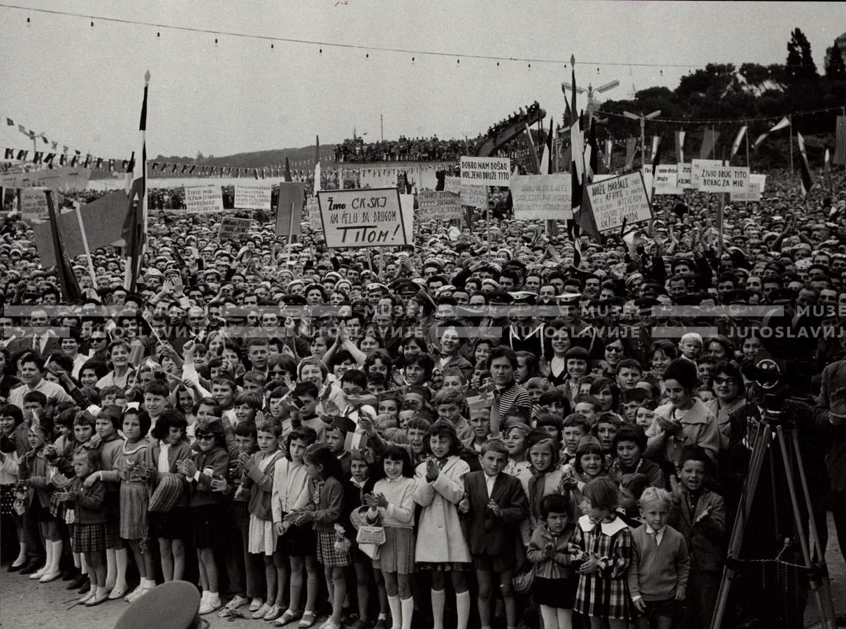 1961_166_091