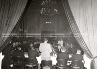 1951_012_130