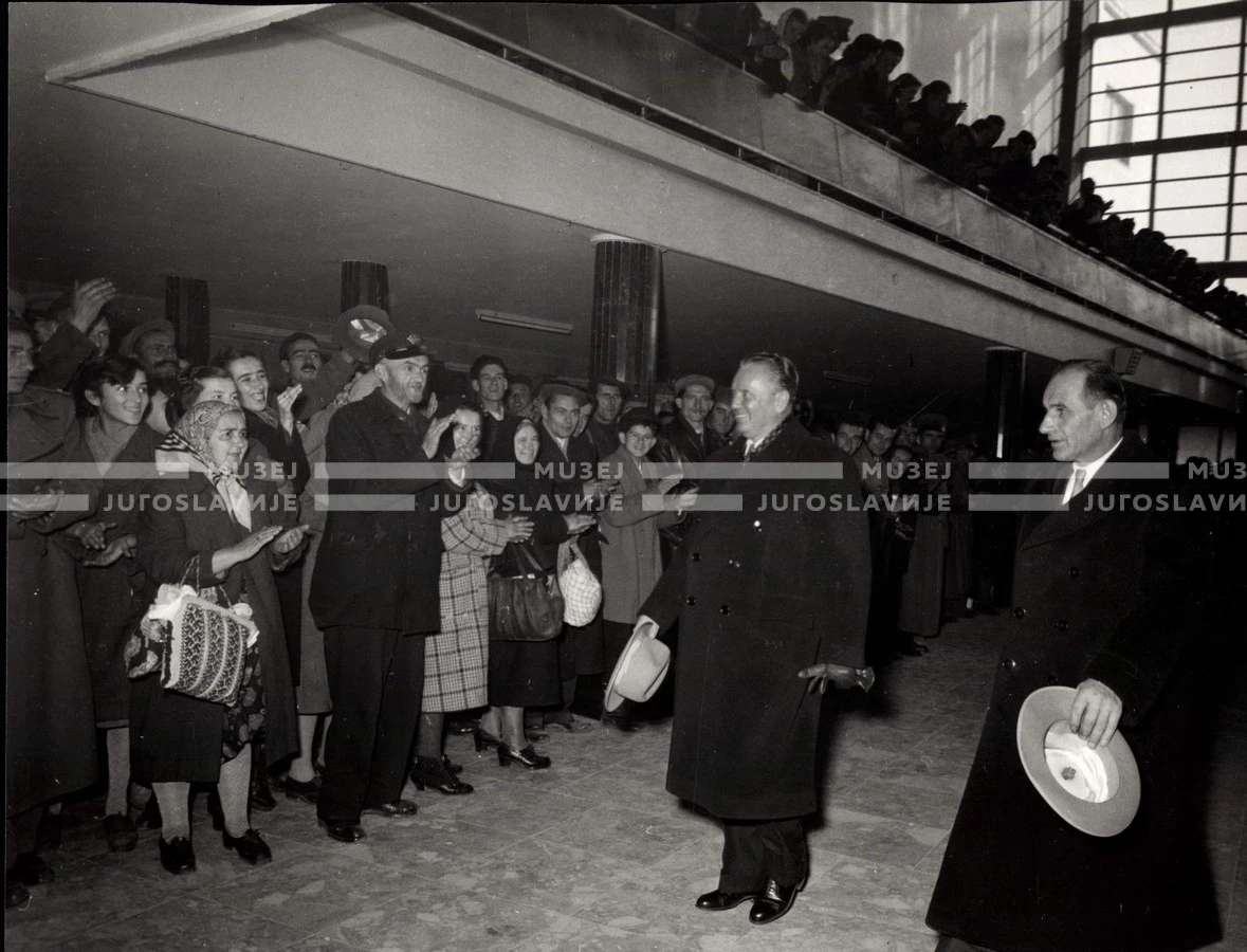 1953_025_091