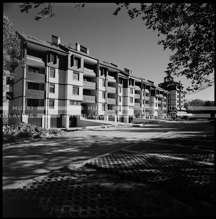 ML_B_3718