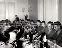 1954_028_086