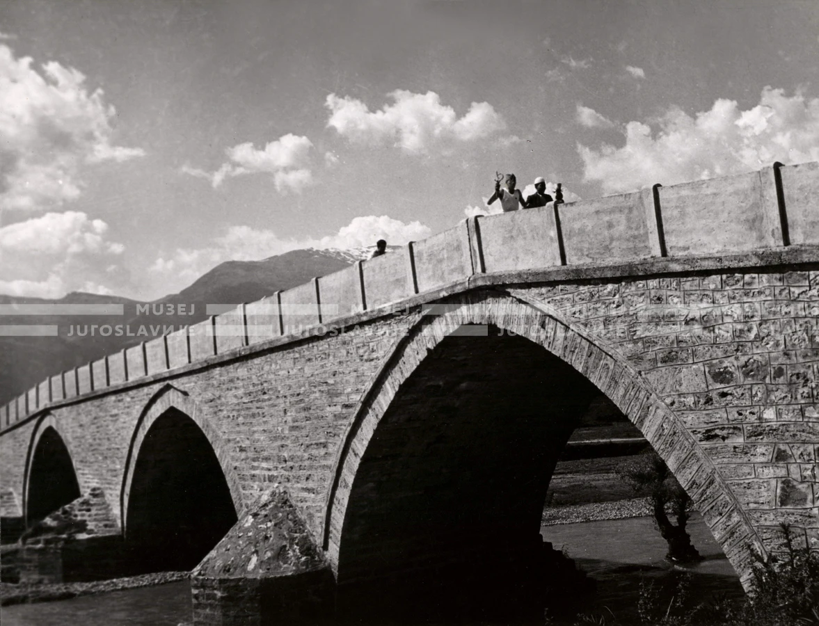 1950_006_094