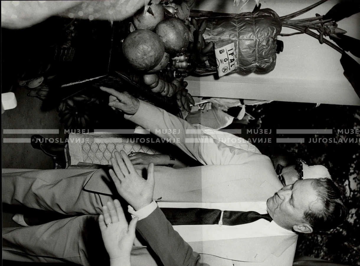 1961_158_056