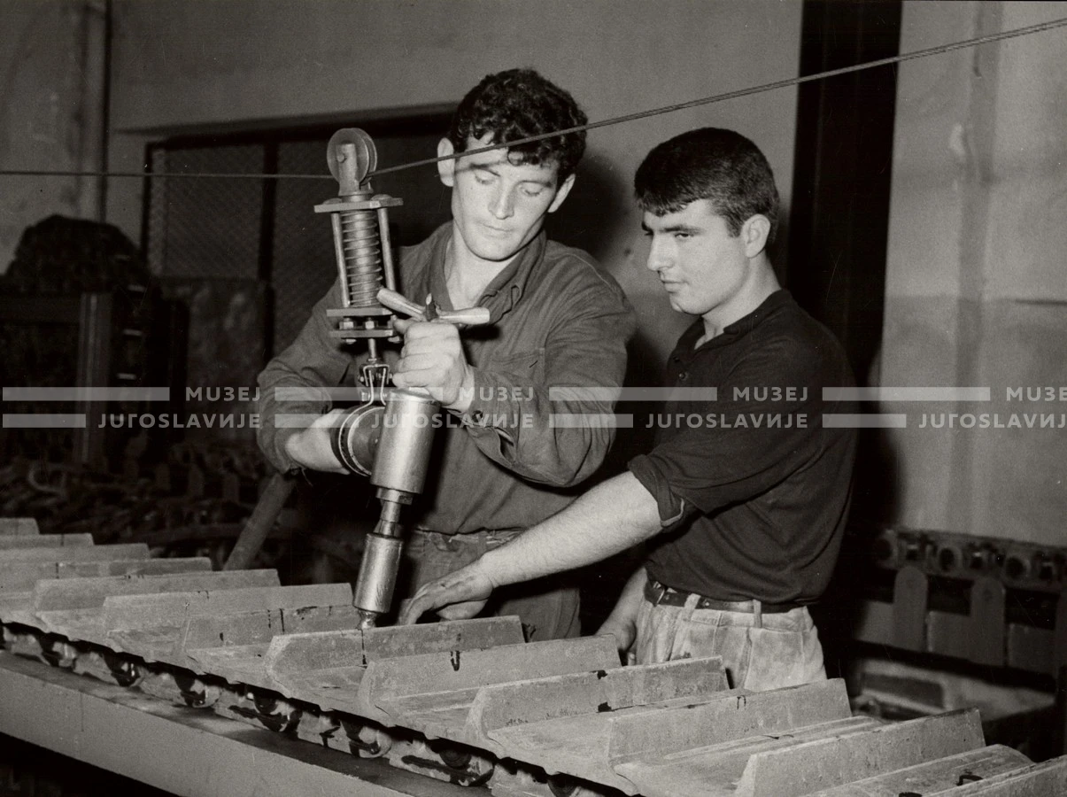 1961_169_103