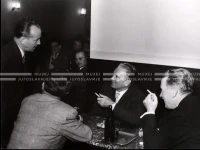 1953_025_115