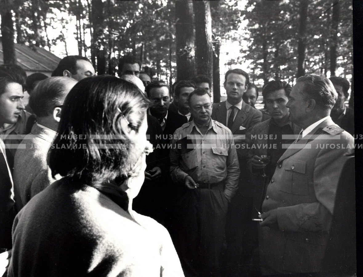 1953_023_130