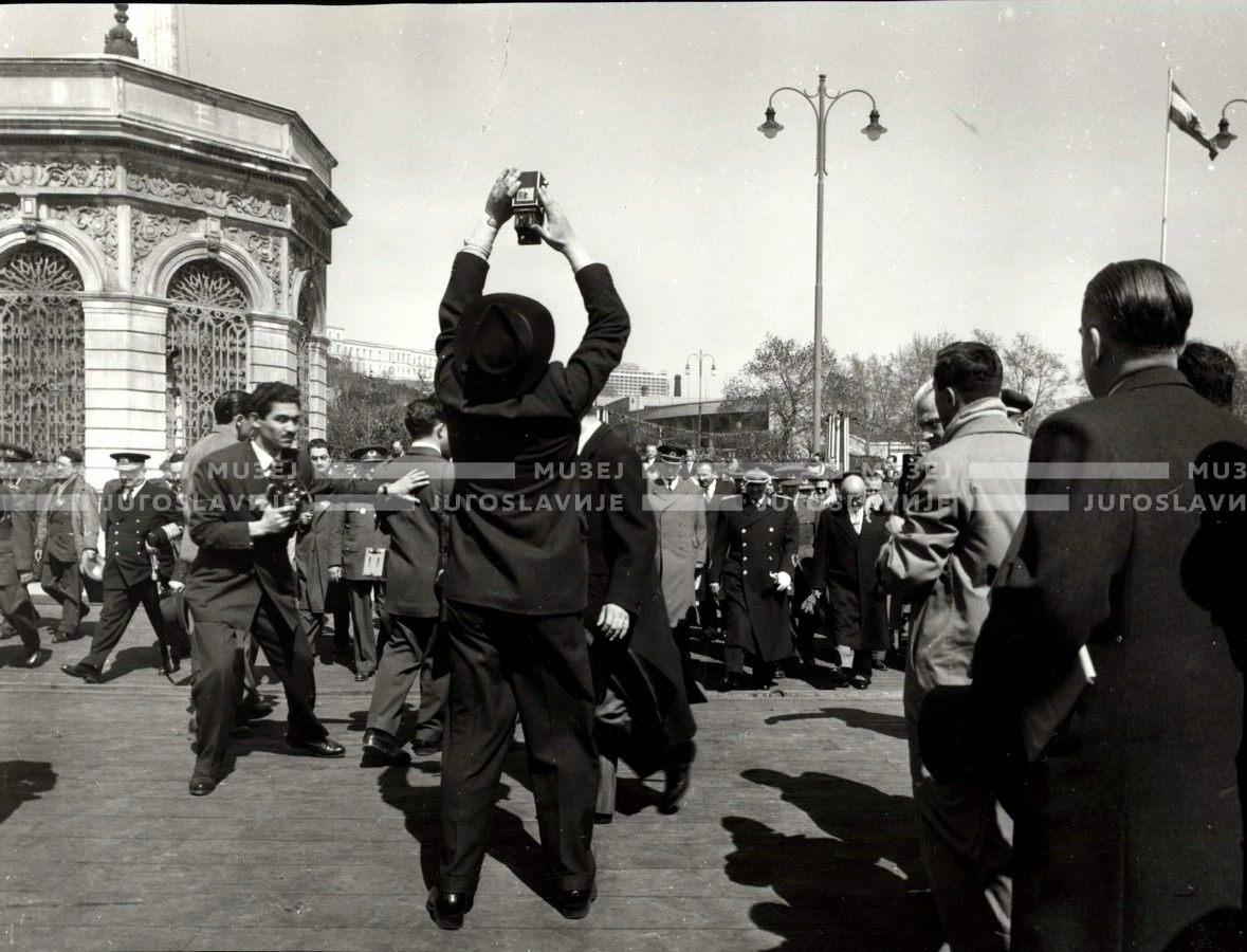 1954_027_154