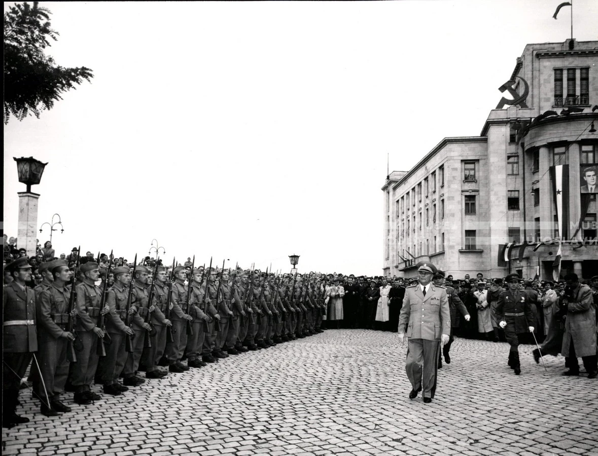 1953_024_047