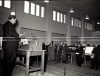 1953_025_081