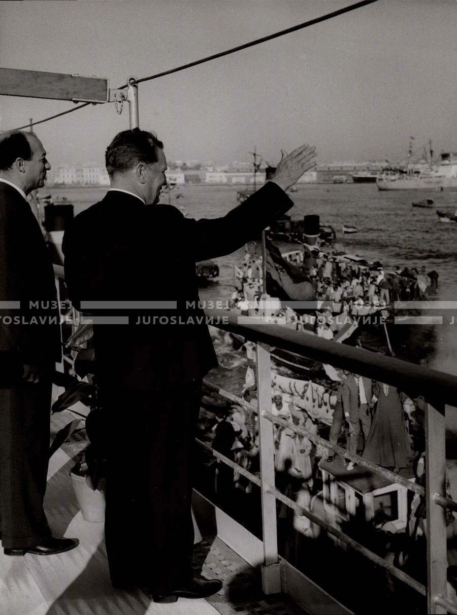 1961_164_009