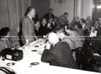 1952_013_056