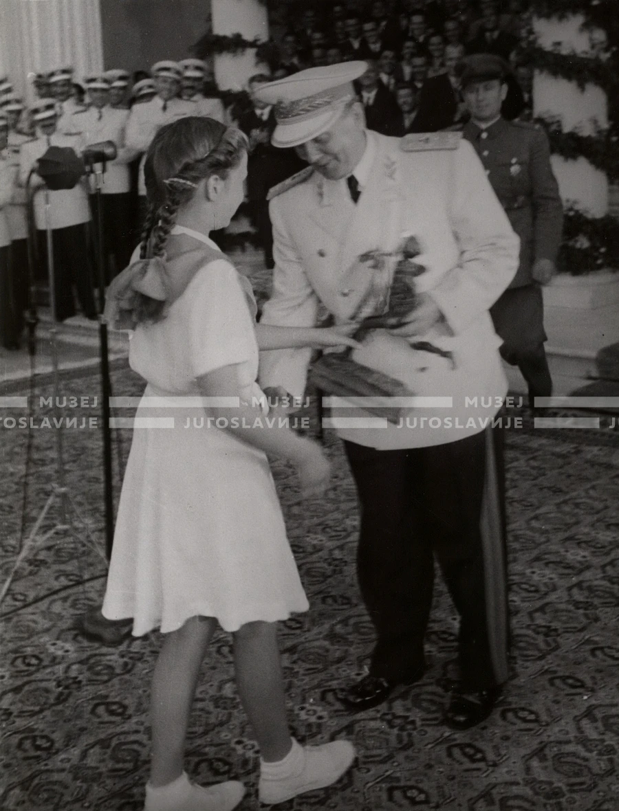 1949_003_095