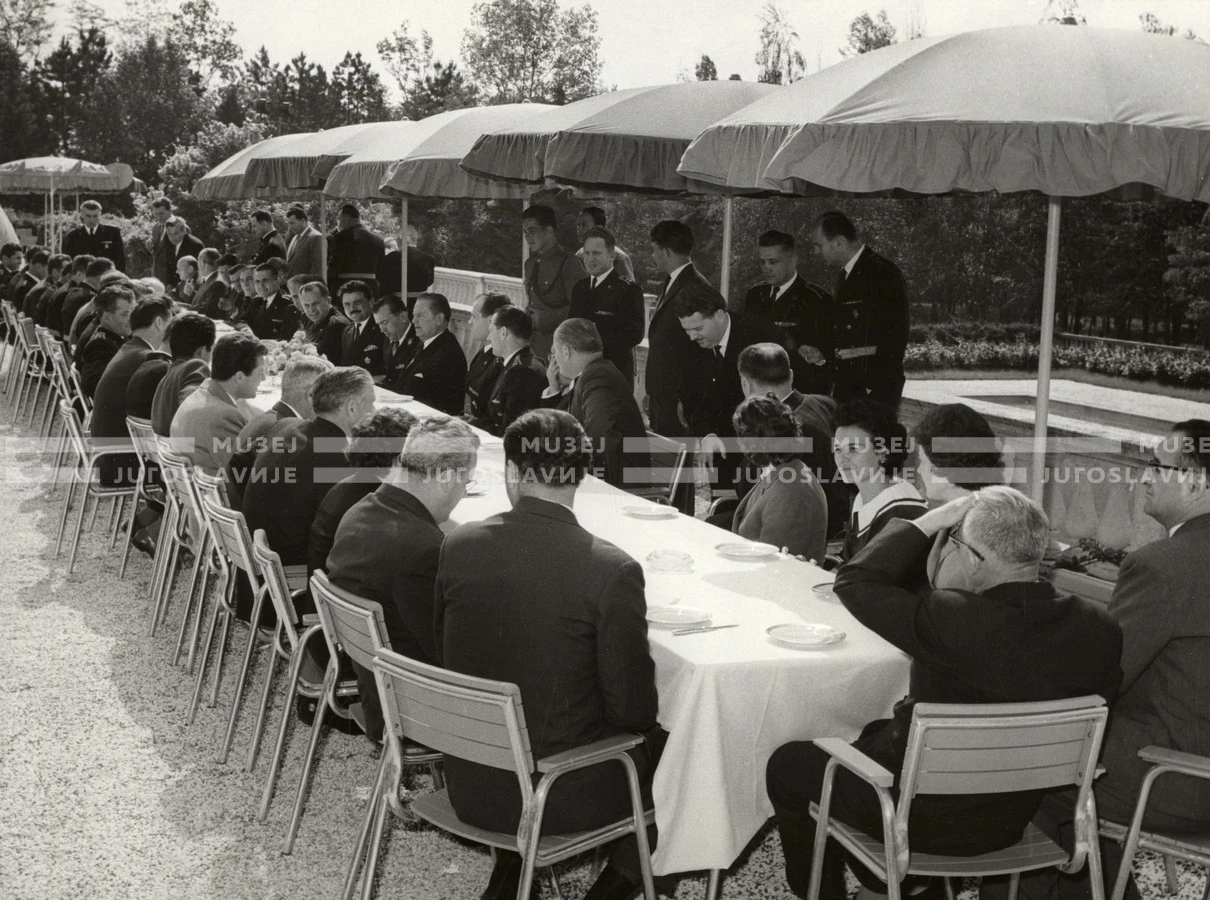 1961_168_036