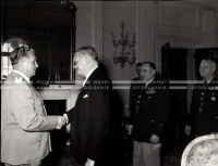 1953_025_095