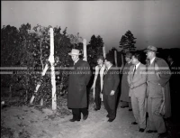 1953_024_079