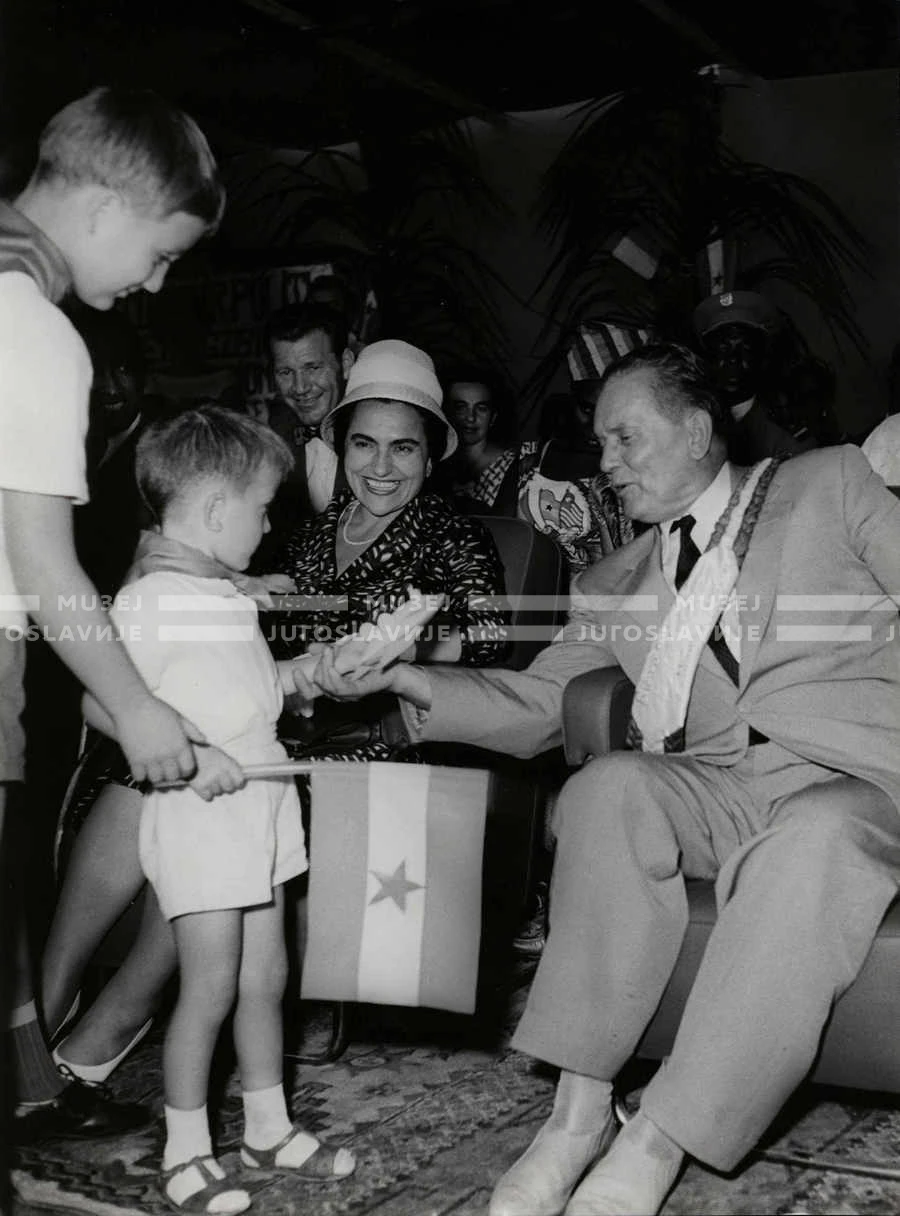 1961_157_176