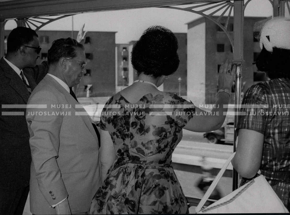 1961_165_088