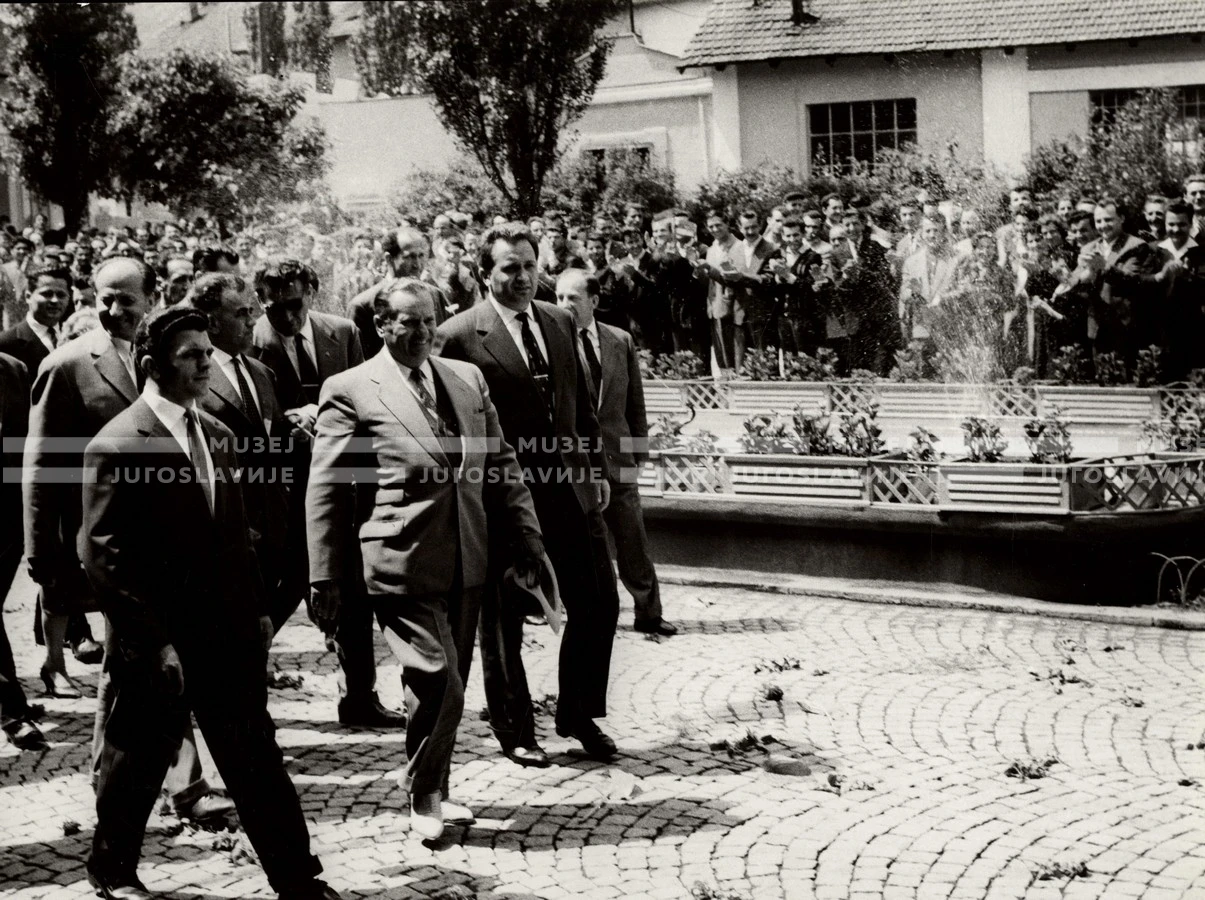 1961_169_101