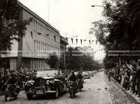1961_169_009