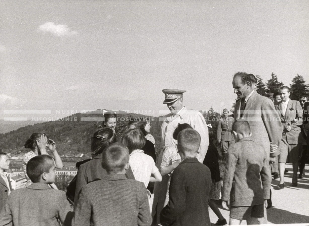 1951_009_061