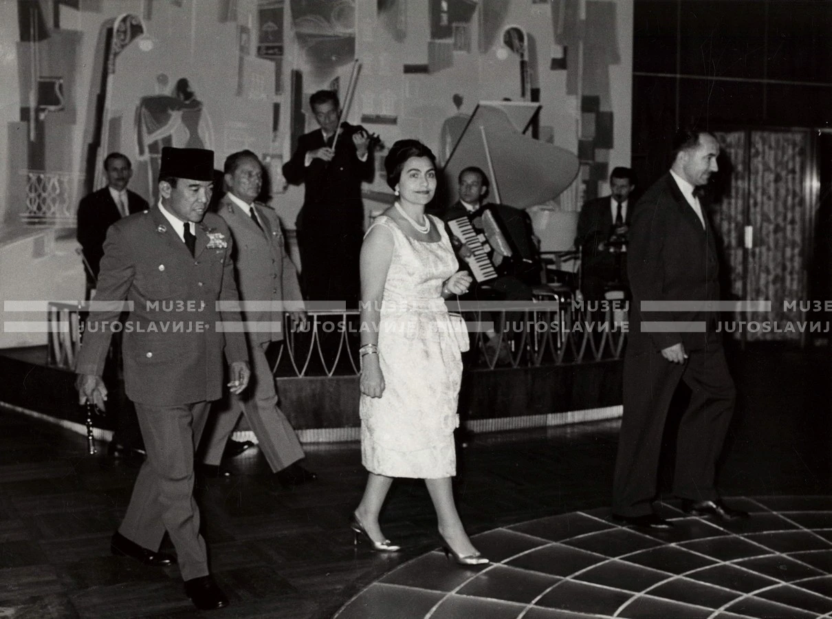 1961_170_041