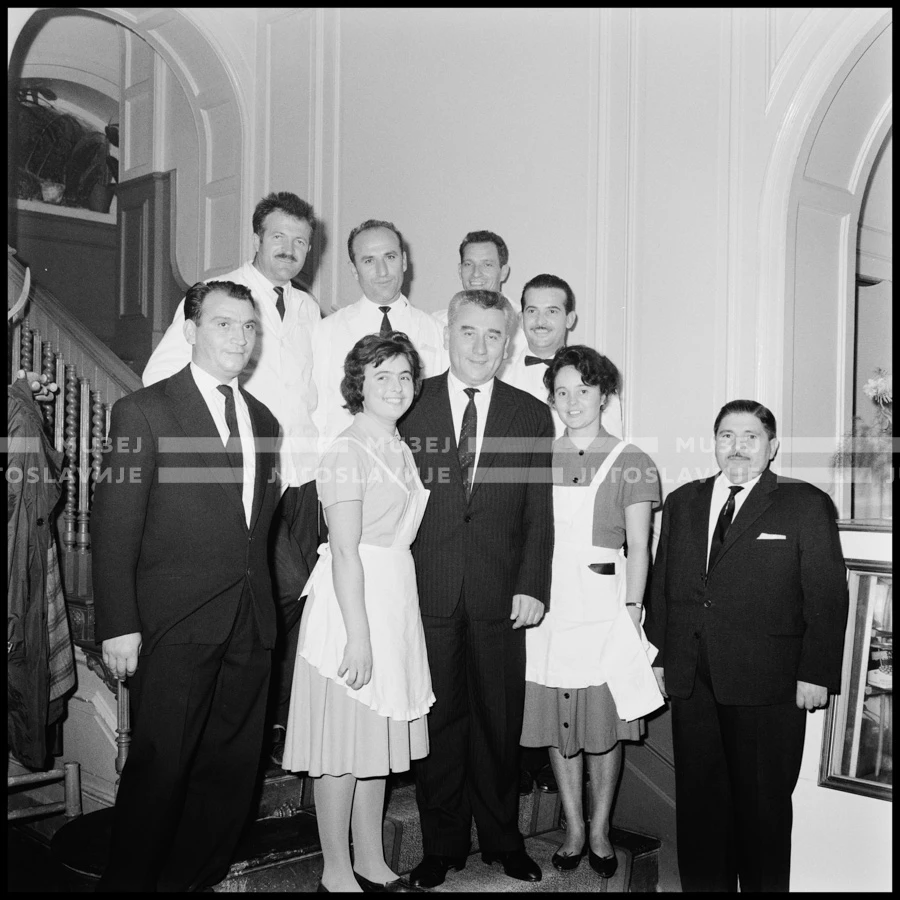 AR_B_15_23