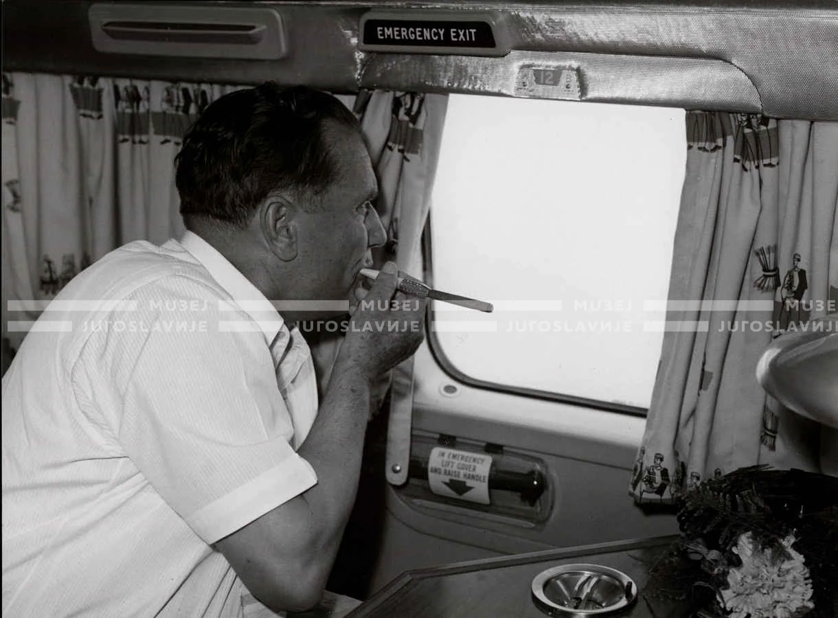 1961_159_123