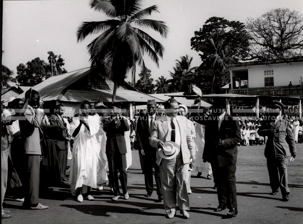 1961_158_071