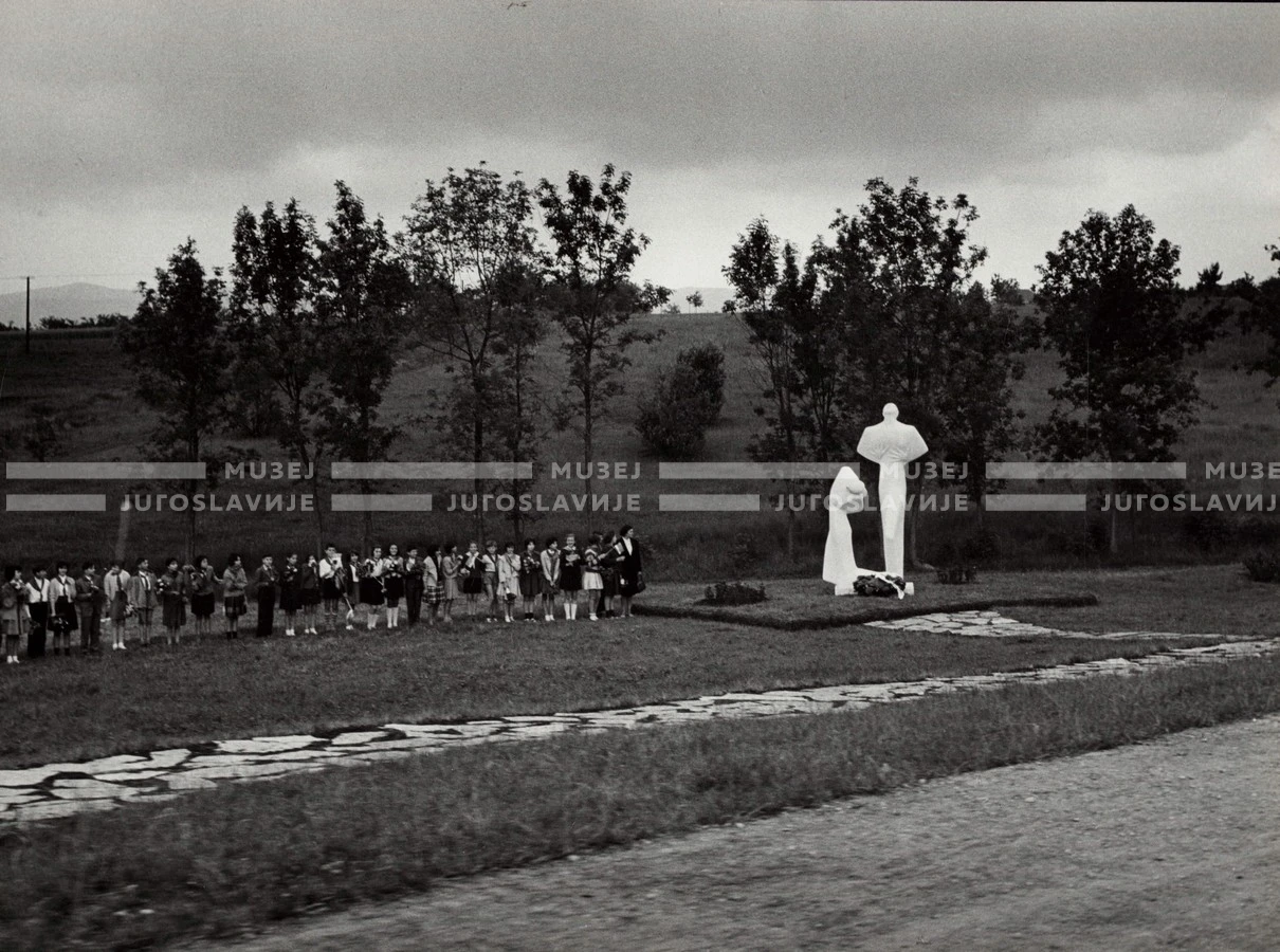 1961_169_020