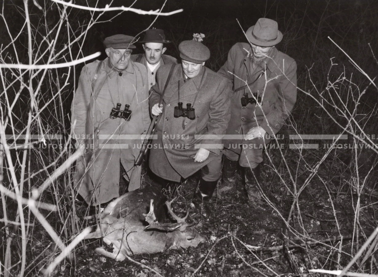1950-51_008_122