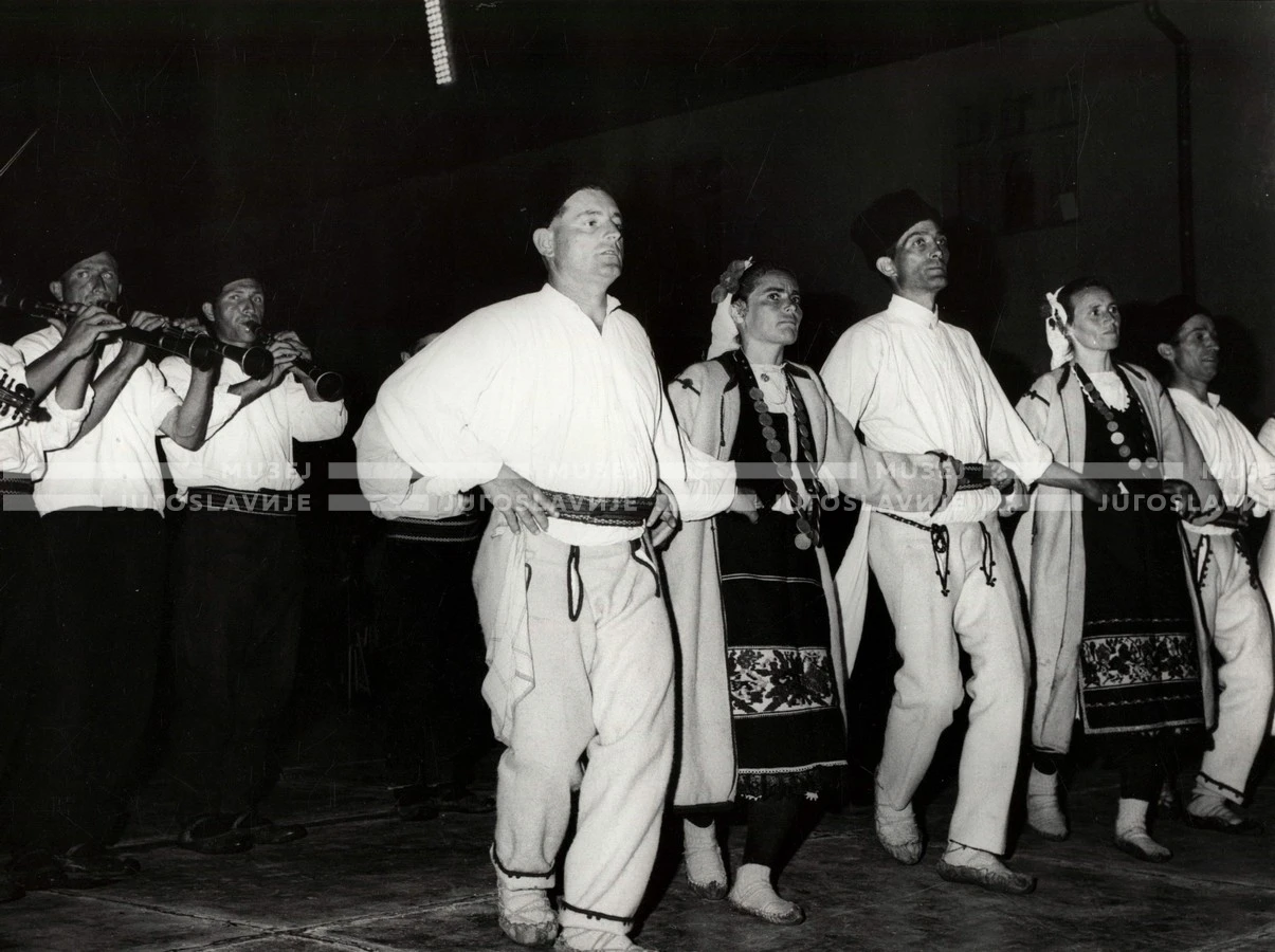 1961_169_210