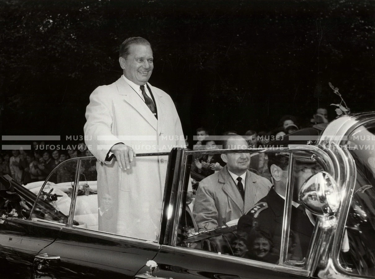 1961_168_028