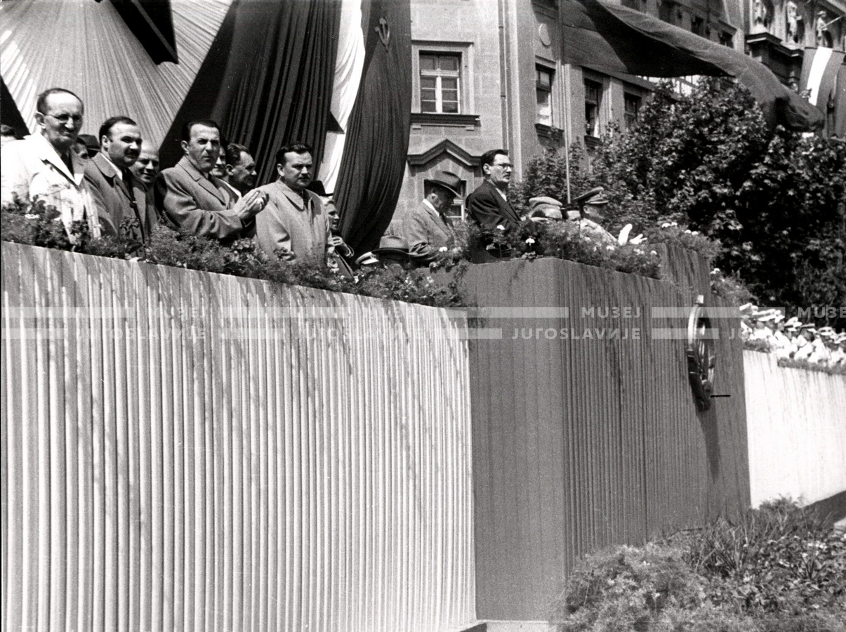 1950_006_061