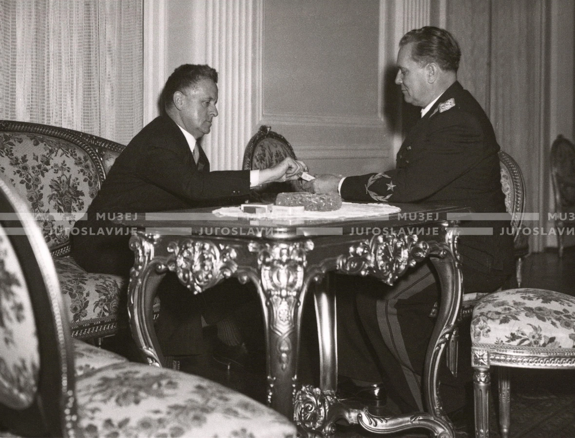 1949_004_148