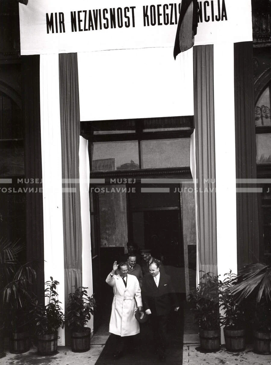 1961_166_151