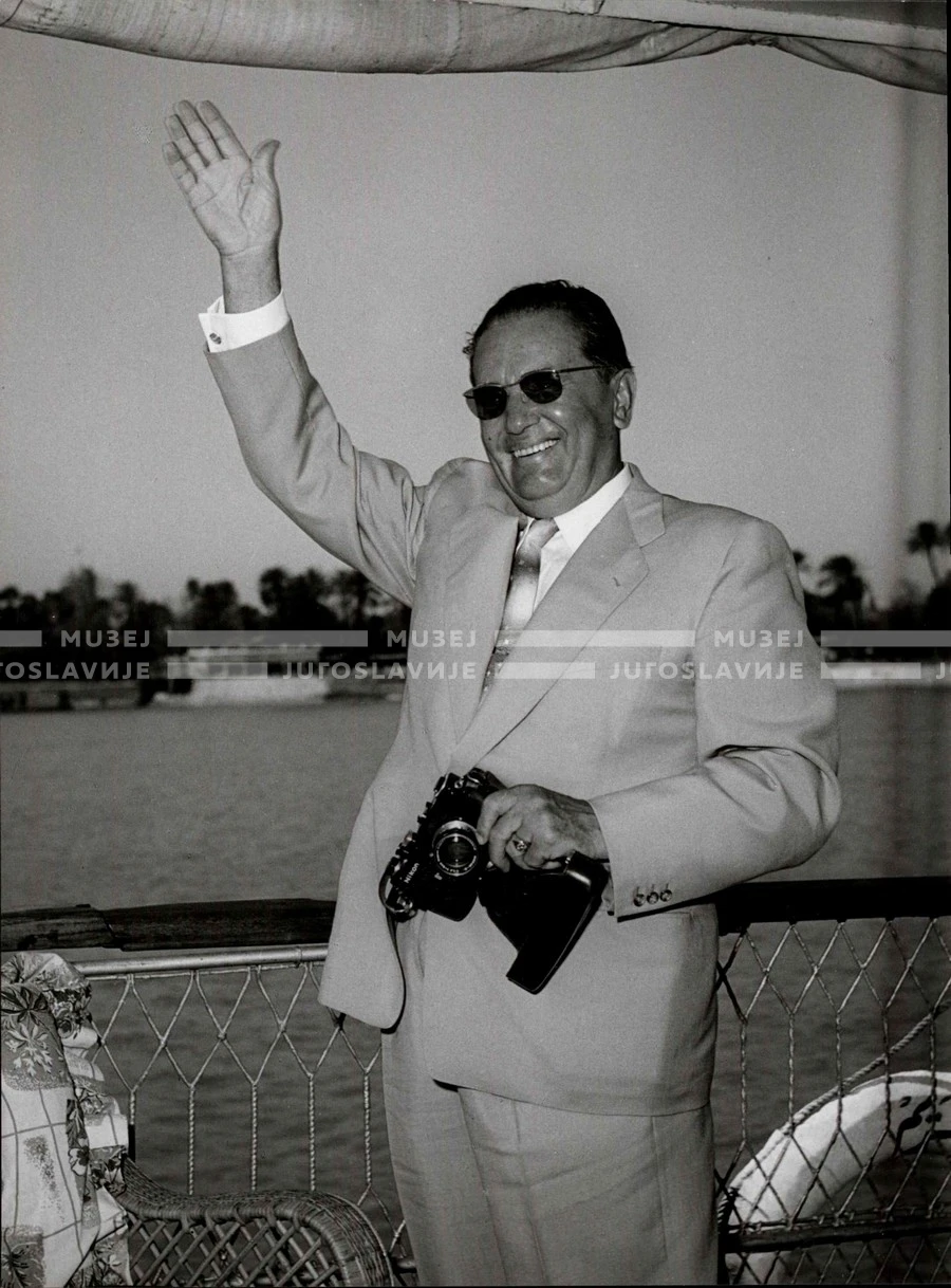 1961_164_153