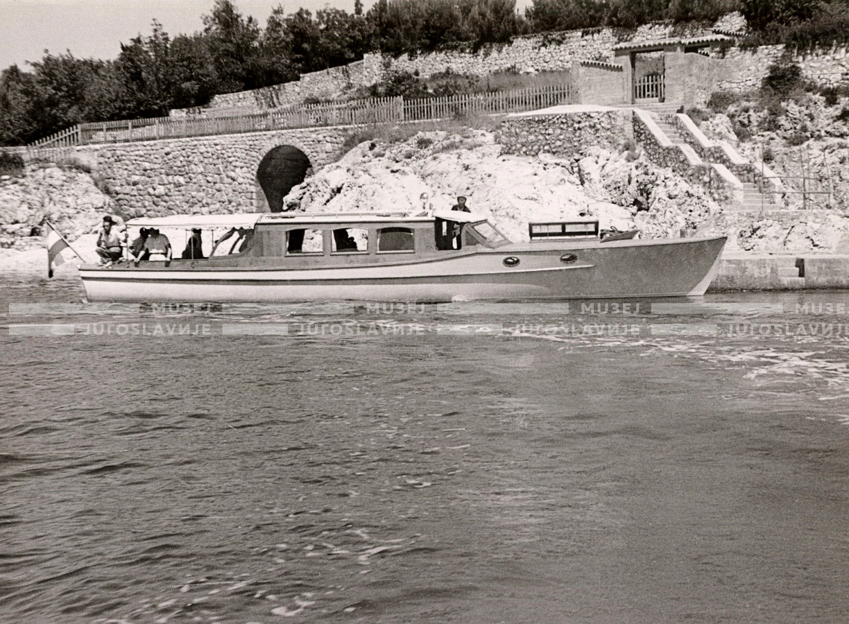 1948_001_059