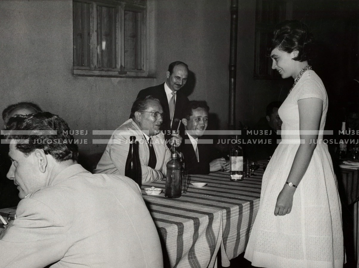 1961_169_212