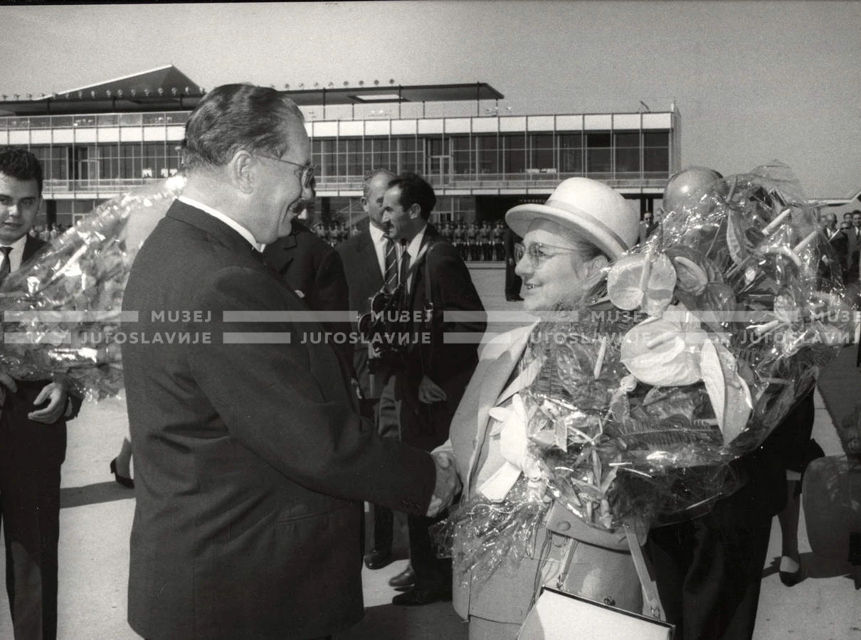 1964_252_083
