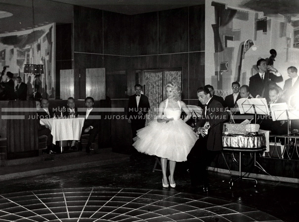 1961_170_044