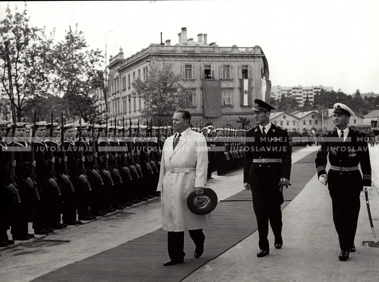 1961_166_080