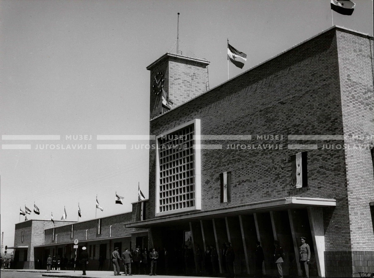 1961_164_110