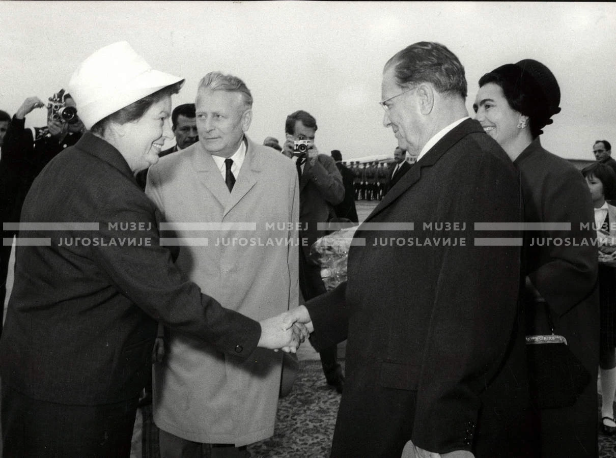 1964_252_089