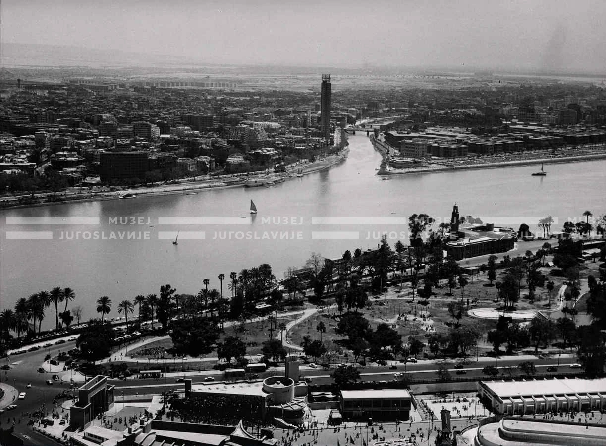 1961_165_021