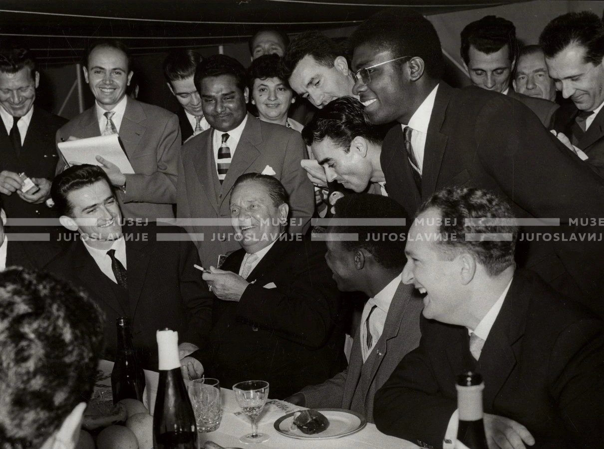 1961_167_176